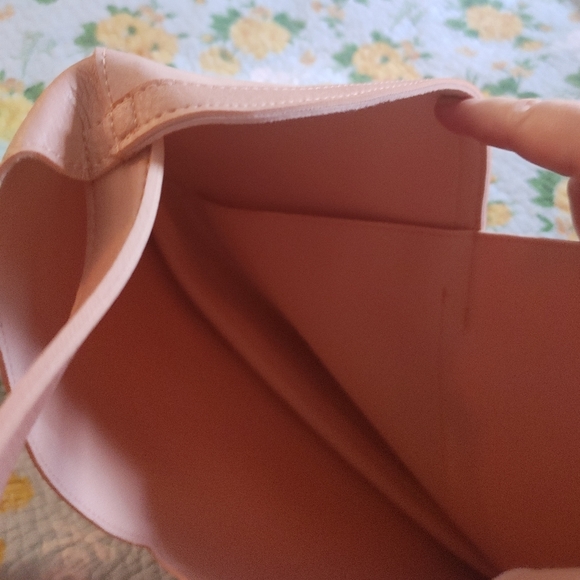 Rose Gold Purse - Picture 4 of 5